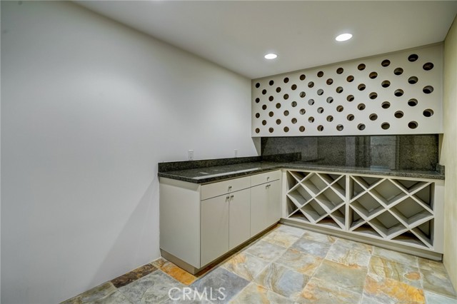 Detail Gallery Image 9 of 55 For 1352 La Mirada St, Laguna Beach,  CA 92651 - 3 Beds | 3/1 Baths