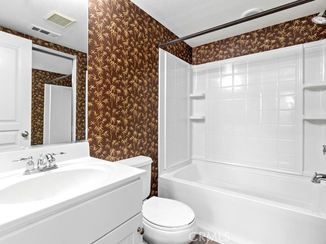 Detail Gallery Image 6 of 38 For 815 Harbor Cliff Way #239,  Oceanside,  CA 92054 - 3 Beds | 3/1 Baths