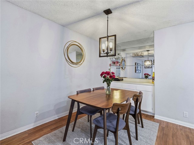 Detail Gallery Image 8 of 18 For 13750 Hubbard #UNIT 6,  Sylmar,  CA 91342 - 3 Beds | 3 Baths