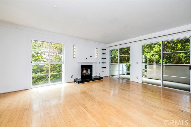 1401 S Bentley Avenue, Los Angeles CA: https://media.crmls.org/medias/48e5ca09-dfbc-45ea-910b-0496cd67e650.jpg