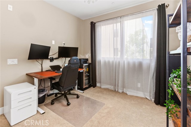 31 Soho, Irvine CA: https://media.crmls.org/medias/48e641ab-2125-4898-97ec-171efbf4b8f5.jpg