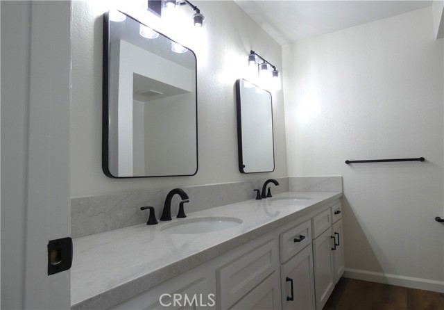 4768 Tiffany Park Circle, Santa Maria CA: https://media.crmls.org/medias/48e69815-a0d5-4943-8d7d-d464b958080e.jpg