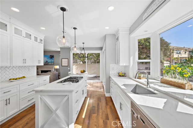 Detail Gallery Image 8 of 35 For 20 Highpoint, Rancho Santa Margarita,  CA 92679 - 4 Beds | 3/1 Baths