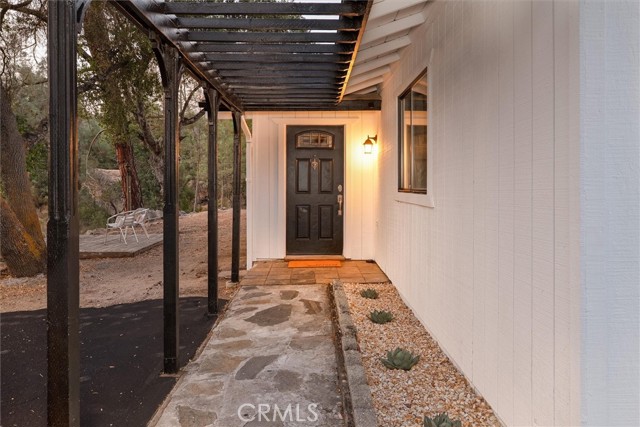 Detail Gallery Image 3 of 39 For 28533 Copper Creek Dr, Coarsegold,  CA 93614 - 3 Beds | 2 Baths
