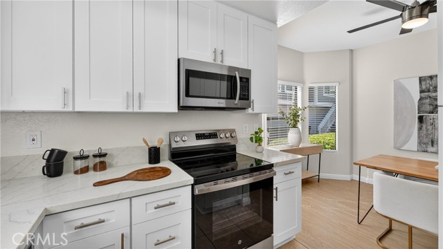 Detail Gallery Image 7 of 42 For 30 Remington, Irvine,  CA 92620 - 2 Beds | 2 Baths