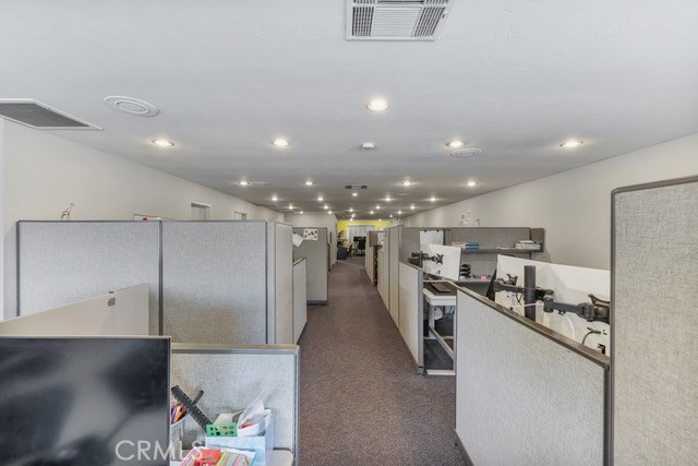 Image 8 of 27 For 9240 Limonite Avenue