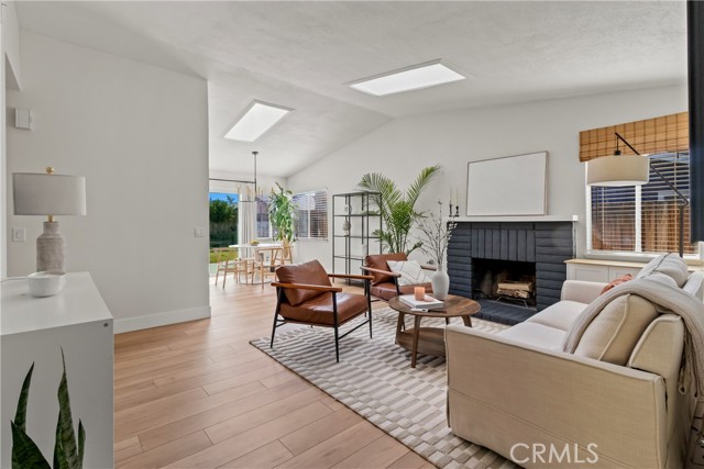 Detail Gallery Image 7 of 40 For 2116 Edam, Lancaster,  CA 93536 - 3 Beds | 2 Baths