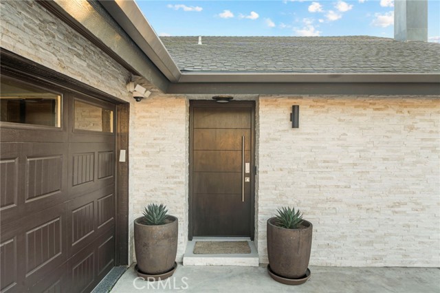 Detail Gallery Image 4 of 42 For 985 Begonia Ave, Costa Mesa,  CA 92626 - 3 Beds | 3 Baths