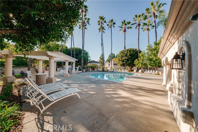 Detail Gallery Image 32 of 35 For 3 Almador, Irvine,  CA 92614 - 2 Beds | 2/1 Baths