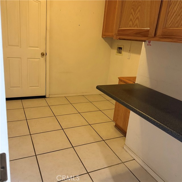 Detail Gallery Image 3 of 7 For 715 Shannon Hill, Paso Robles,  CA 93446 - 3 Beds | 2 Baths