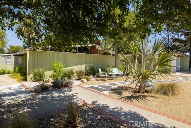 Detail Gallery Image 43 of 45 For 17025 Labrador St, Northridge,  CA 91325 - 4 Beds | 2/1 Baths