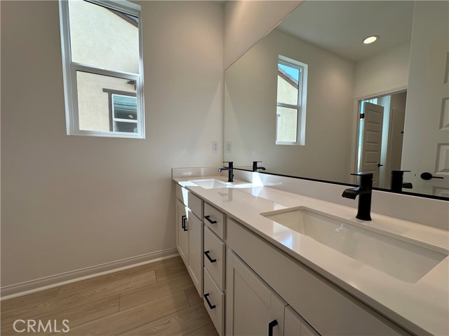 Detail Gallery Image 13 of 19 For 811 Cornelia Way, Rancho Mission Viejo,  CA 92694 - 3 Beds | 2/1 Baths