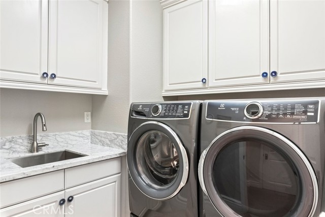 Detail Gallery Image 36 of 61 For 1455 Deer Hollow, Corona,  CA 92882 - 5 Beds | 3/1 Baths