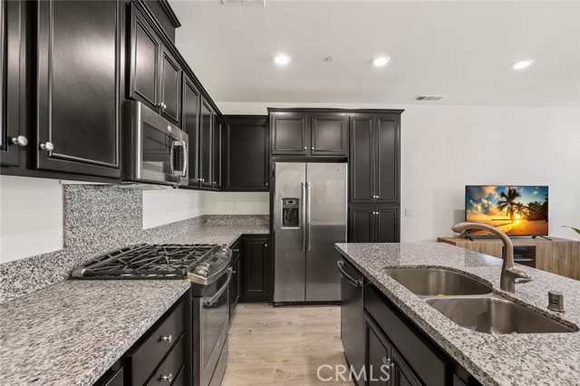 40264 Calle Real, Murrieta CA: https://media.crmls.org/medias/48ebd1c9-aead-4a35-81ec-862f423812b1.jpg