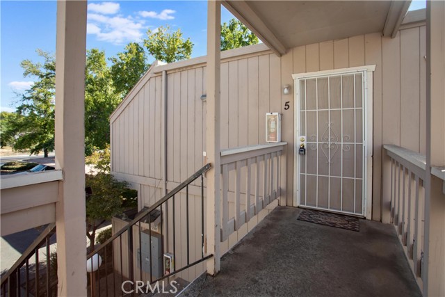 Detail Gallery Image 3 of 33 For 2220 Notre Dame Bld #5,  Chico,  CA 95928 - 2 Beds | 1 Baths