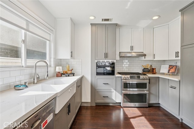 2116 Ernest Avenue, Redondo Beach, California 90278, 4 Bedrooms Bedrooms, ,2 BathroomsBathrooms,Residential,For Sale,Ernest,SB26048430