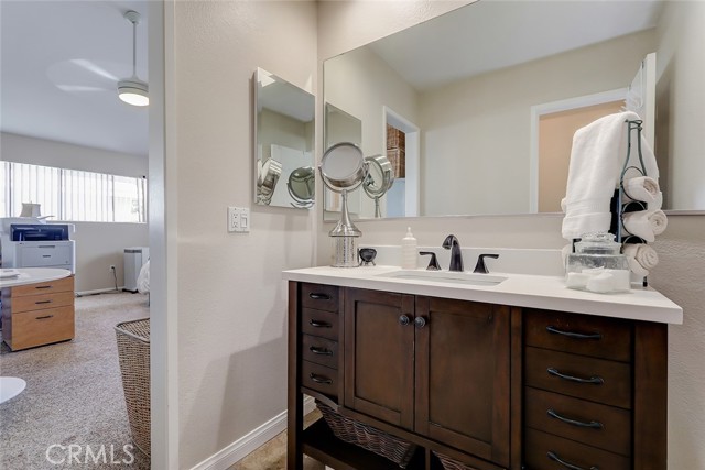 2615 Ruhland Avenue, Redondo Beach, California 90278, 2 Bedrooms Bedrooms, ,1 BathroomBathrooms,Residential,Sold,Ruhland,SB22198316