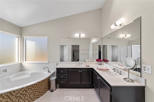 Detail Gallery Image 34 of 69 For 40236 Holden Cir, Temecula,  CA 92591 - 5 Beds | 3 Baths
