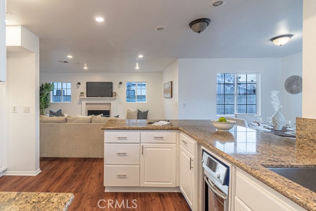 Detail Gallery Image 4 of 24 For 14501 California, Baldwin Park,  CA 91706 - 4 Beds | 4/1 Baths