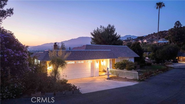 2108 El Arbolita DR