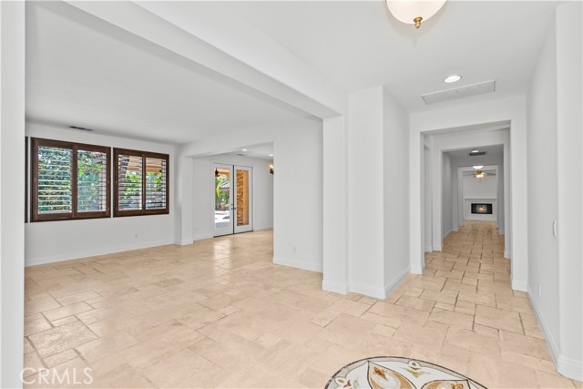 Detail Gallery Image 9 of 69 For 17832 Canyonwood Dr, Riverside,  CA 92504 - 4 Beds | 3/1 Baths