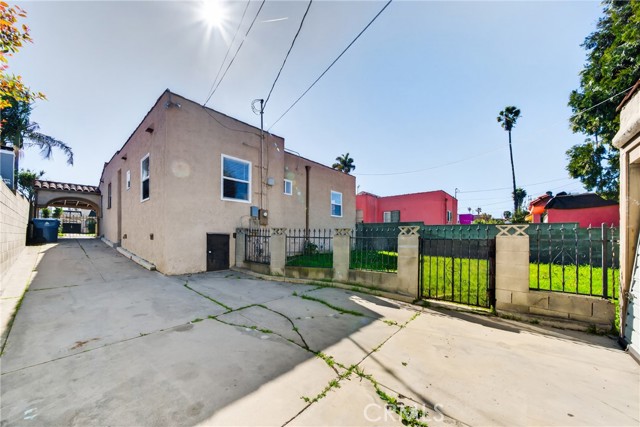 Image 35 of 39 For 3119 76th  