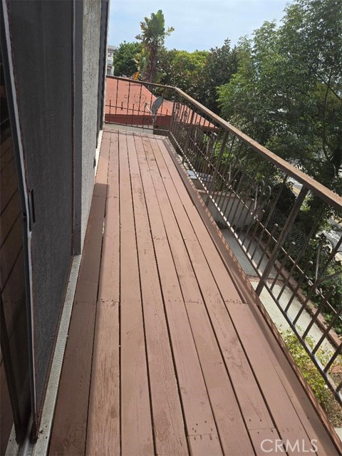 3621 S Emily Street, San Pedro CA: https://media.crmls.org/medias/48f09f62-6c93-4eeb-a758-03f0cd033278.jpg
