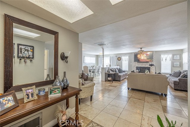 Detail Gallery Image 10 of 45 For 3460 Camden St, Rosamond,  CA 93560 - 4 Beds | 2 Baths