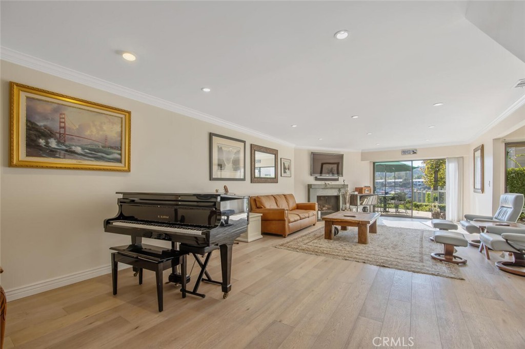 MLS #SR25260294 image #5