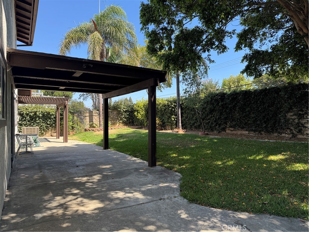 48f2d0ee 9fec 43e9 8f81 E2eae3b34346