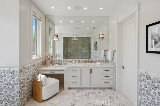 16630 Oldham Place, Encino CA: https://media.crmls.org/medias/48f2db08-98b0-4e27-8be9-71ffc08f31c6.jpg