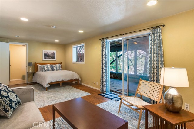 Detail Gallery Image 16 of 30 For 39500 Canyon Dr, Forest Falls,  CA 92339 - 4 Beds | 2/1 Baths