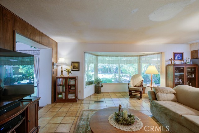 2341 Village Circle Drive, Atwater CA: https://media.crmls.org/medias/48f37444-4ff5-4972-ba8c-56ea45c2f288.jpg