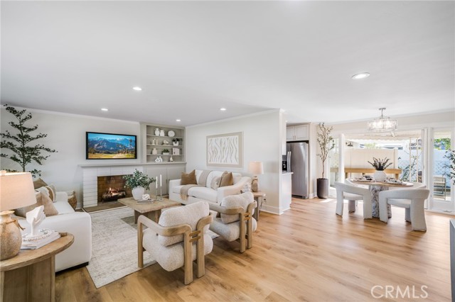 Front Image Thumbnail for CRLG26021676