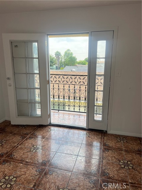 231 E 88th Place, Los Angeles CA: https://media.crmls.org/medias/48f46cef-3236-4562-8891-0d286afe1e83.jpg