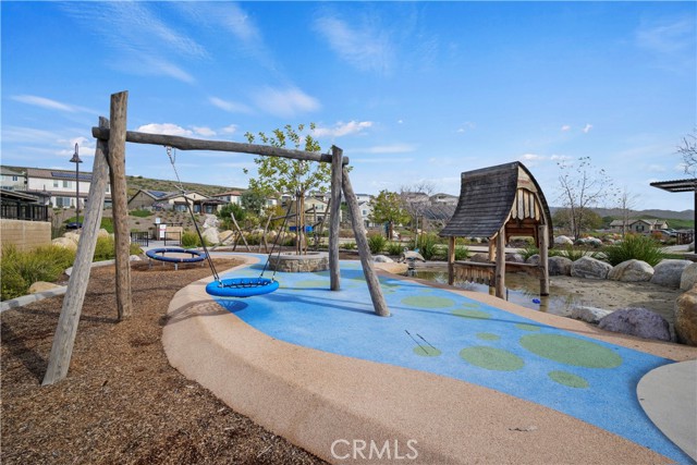 5 Bed Home for Sale in Saugus, California