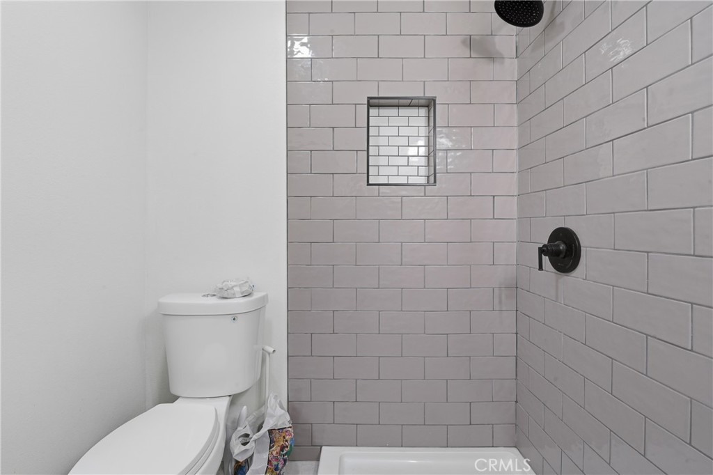 MLS #DW25264502 image #24