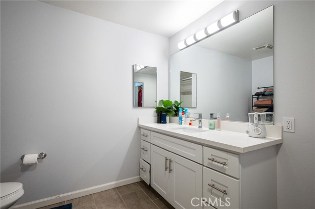 Detail Gallery Image 10 of 16 For 100 S Alameda #210,  Los Angeles,  CA 90012 - 1 Beds | 1 Baths