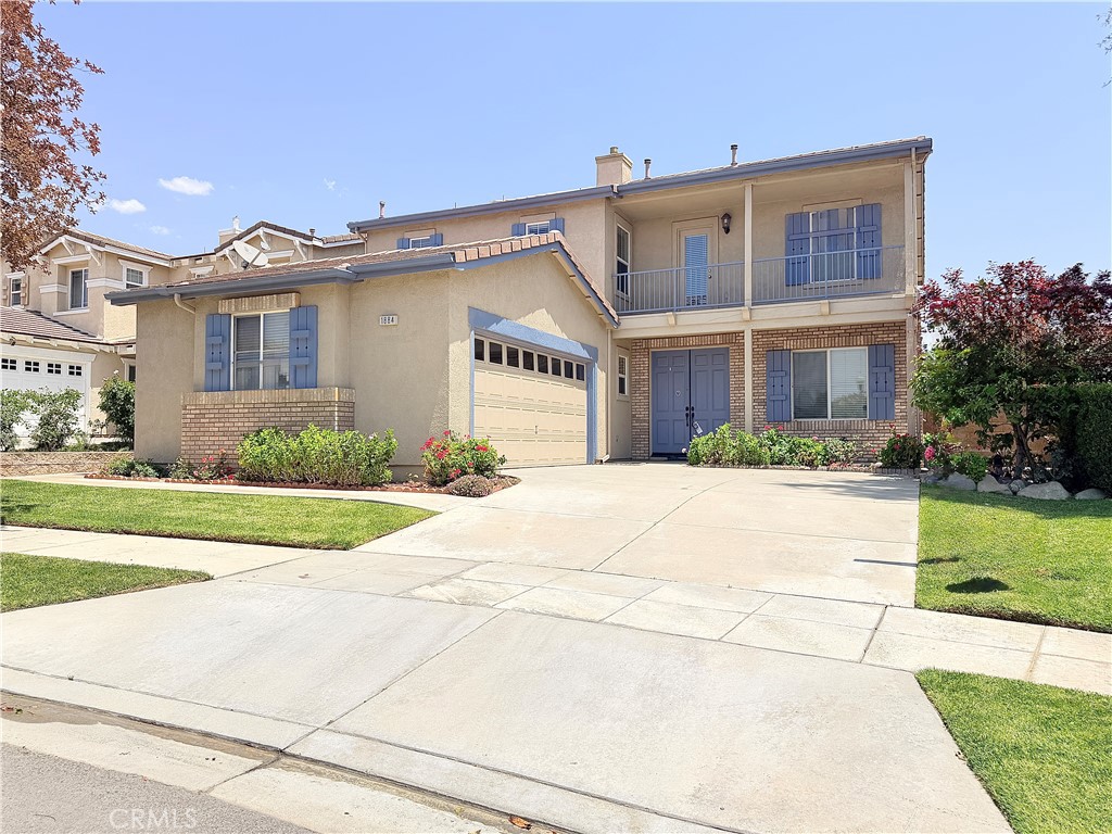 1884 Pinnacle Way