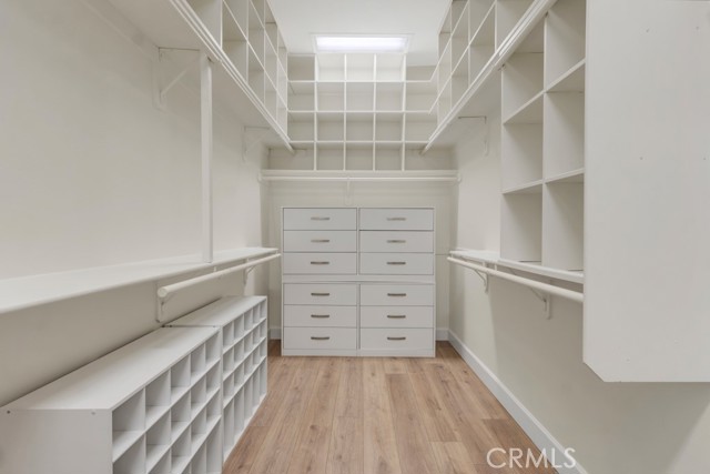 Detail Gallery Image 13 of 27 For 5853 Spirit Lake Ct, Simi Valley,  CA 93063 - 4 Beds | 3/1 Baths