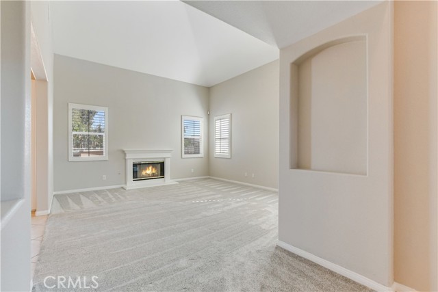 Detail Gallery Image 10 of 75 For 18614 Glass Mountain Dr, Riverside,  CA 92504 - 4 Beds | 3/1 Baths