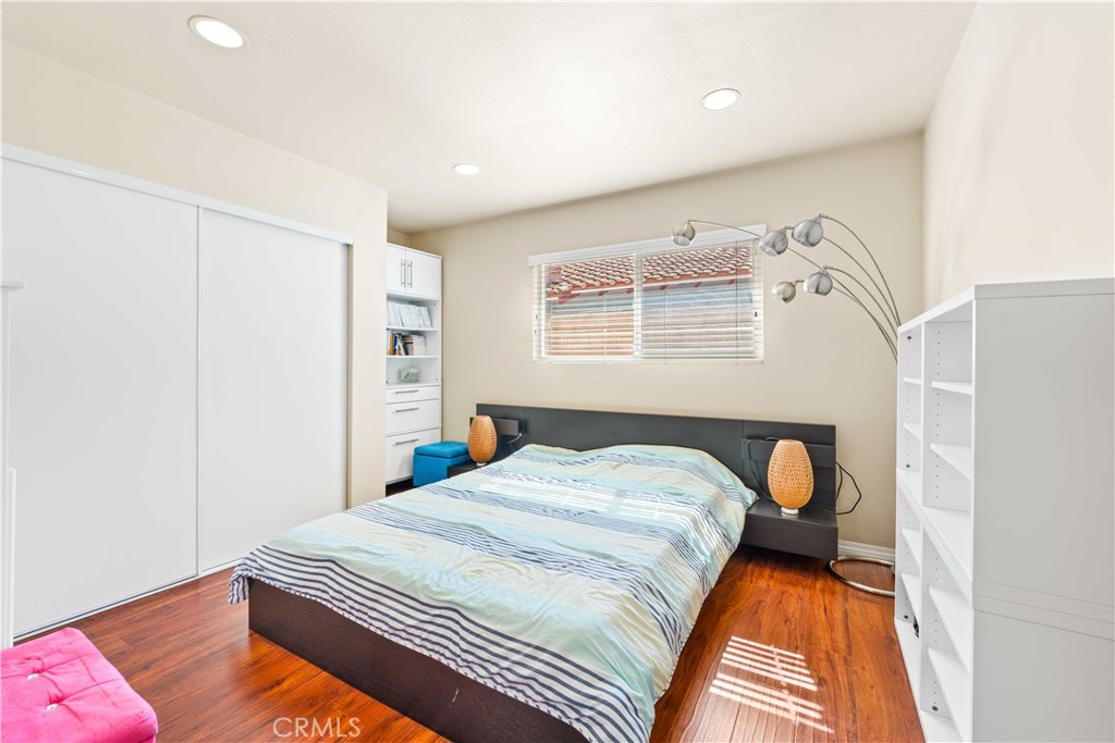 MLS #DW25238527 image #6