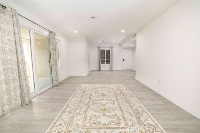 Detail Gallery Image 4 of 36 For 12141 Centralia St #208,  Lakewood,  CA 90715 - 2 Beds | 2 Baths