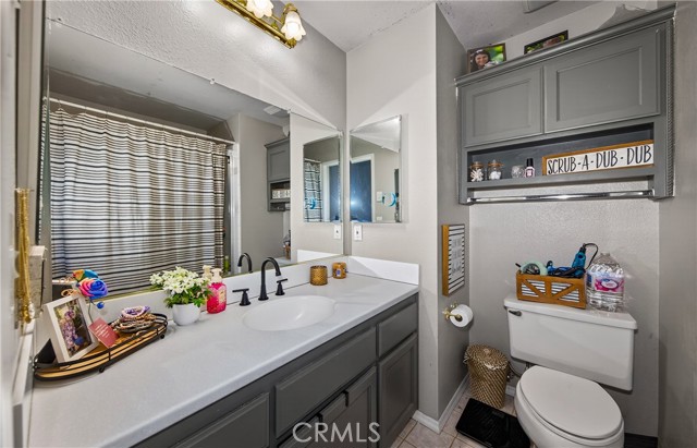 Detail Gallery Image 17 of 22 For 25338 Lawton, Loma Linda,  CA 92354 - 2 Beds | 2 Baths
