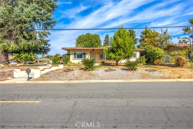 Detail Gallery Image 39 of 41 For 902 E 11th St, Beaumont,  CA 92223 - 4 Beds | 2 Baths