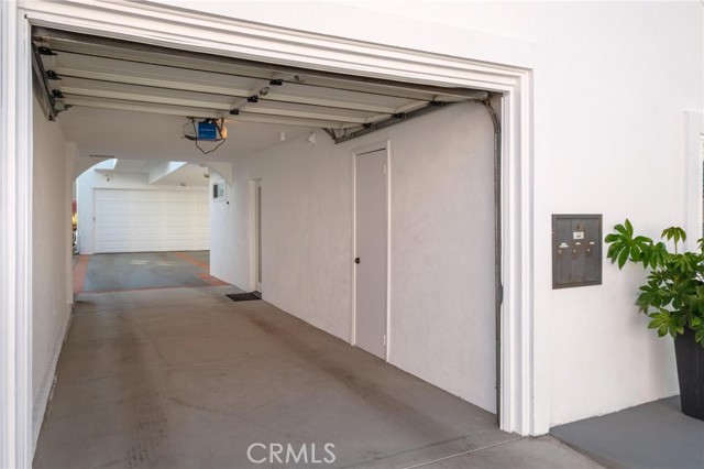 Detail Gallery Image 53 of 73 For 28 10th Ct (9th St Walkstreet), Hermosa Beach,  CA 90254 - – Beds | – Baths