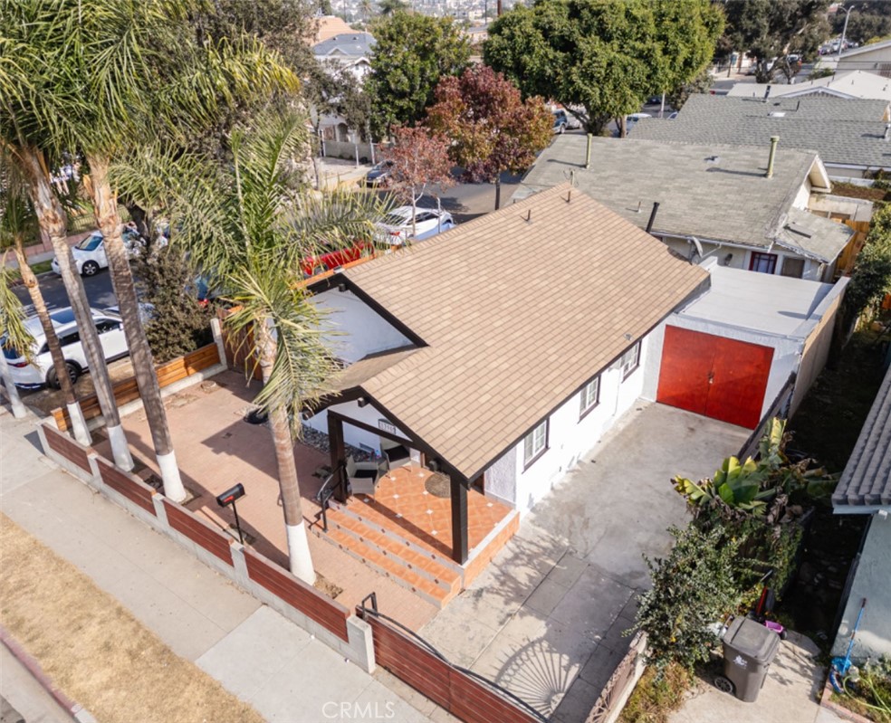 1390 Gundry Avenue
