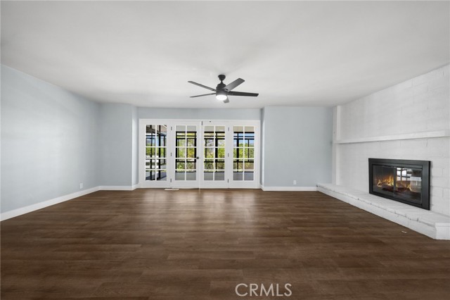 220 W Highland Avenue, Redlands CA: https://media.crmls.org/medias/48fdadae-110c-4566-9690-f564ce416cf5.jpg