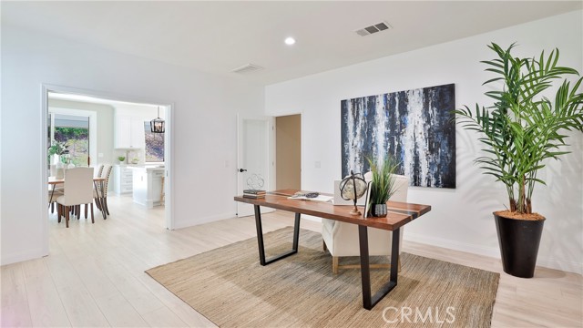 Detail Gallery Image 19 of 63 For 27775 Bottle Brush Way, Murrieta,  CA 92562 - 5 Beds | 3 Baths