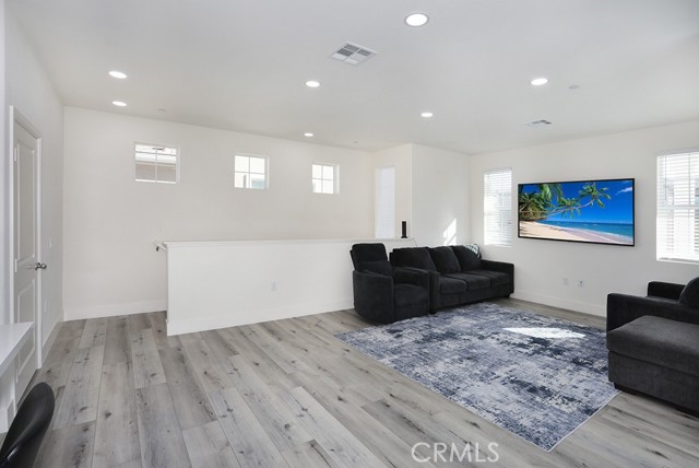Detail Gallery Image 17 of 28 For 4067 Summer, Corona,  CA 92883 - 3 Beds | 2 Baths